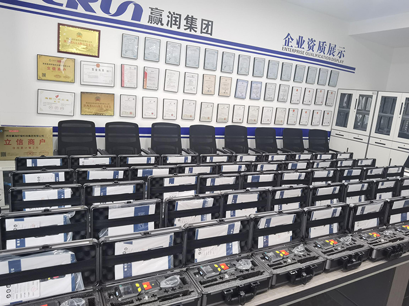 品質保證、實力認可！贏潤集團四合一氣體檢測儀用于石油化工企業！