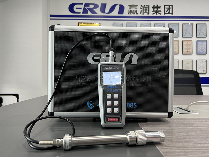 贏潤集團(tuán)手持式露點儀用于氫氣微量水分含量測量